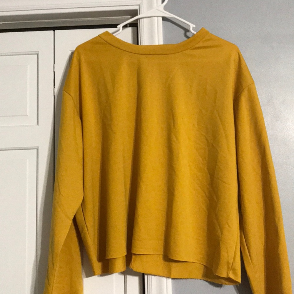 Mustard yellow long sleeve crop top